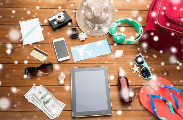 A collage showing different ways to earn airline miles, including credit cards, shopping portals, and partner airlines. The collage is visually appealing and informative, highlighting the variety of earning opportunities available.