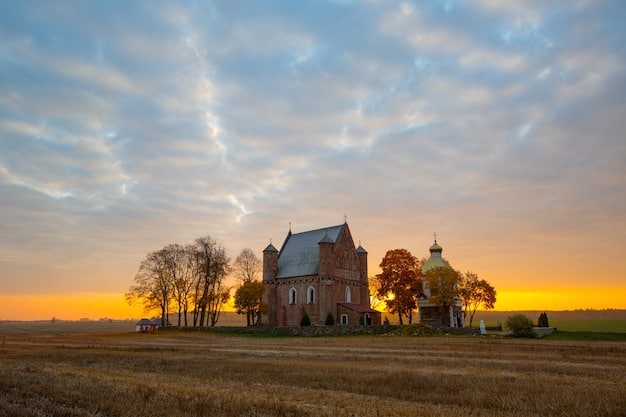 10-Day US Literary Tour: Exploring Literary Landmarks
