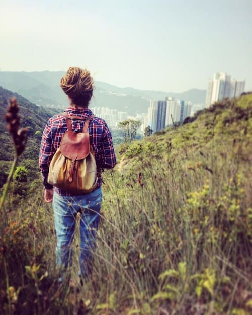 The Ultimate Guide to Packing Light: Travel the World